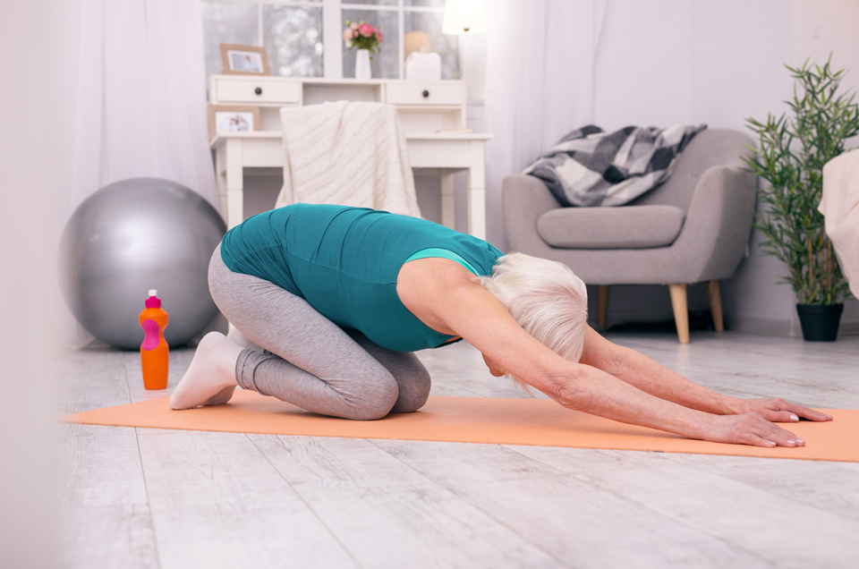 2 Yoga Asanas That Help Senior Citizens Age Gracefully