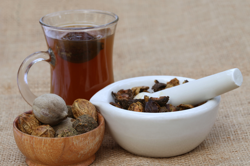 3 Ayurvedic Drinks that Promote Weight Loss