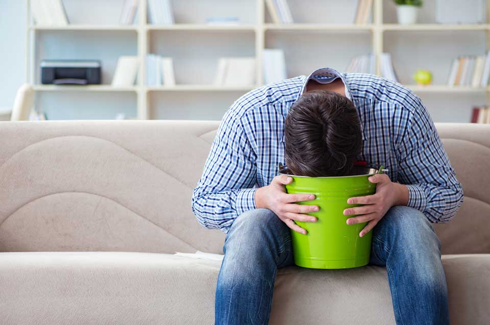 Nausea & Vomiting after a meal? these 7 reasons will explain why