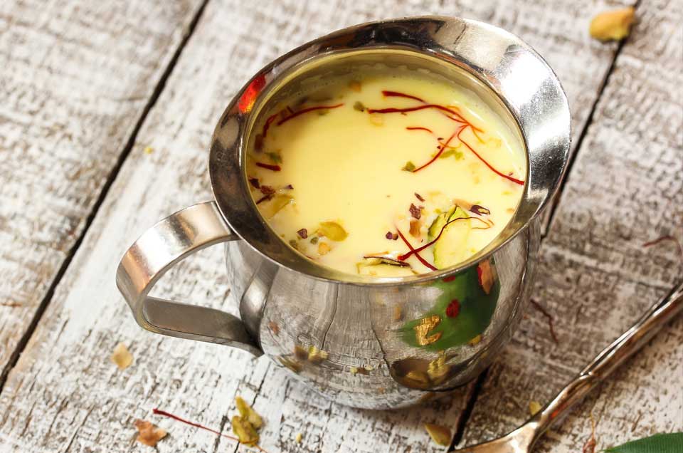 Kesar Chandan Thandai Recipe